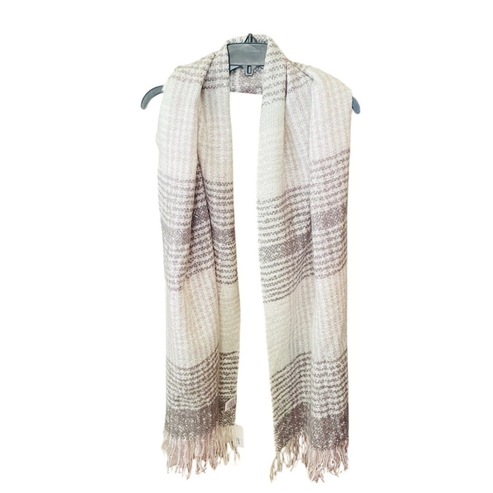 NWT Dressbarn plaid blanket wrap scarf acrylic fringe 72x20 white gray lavender